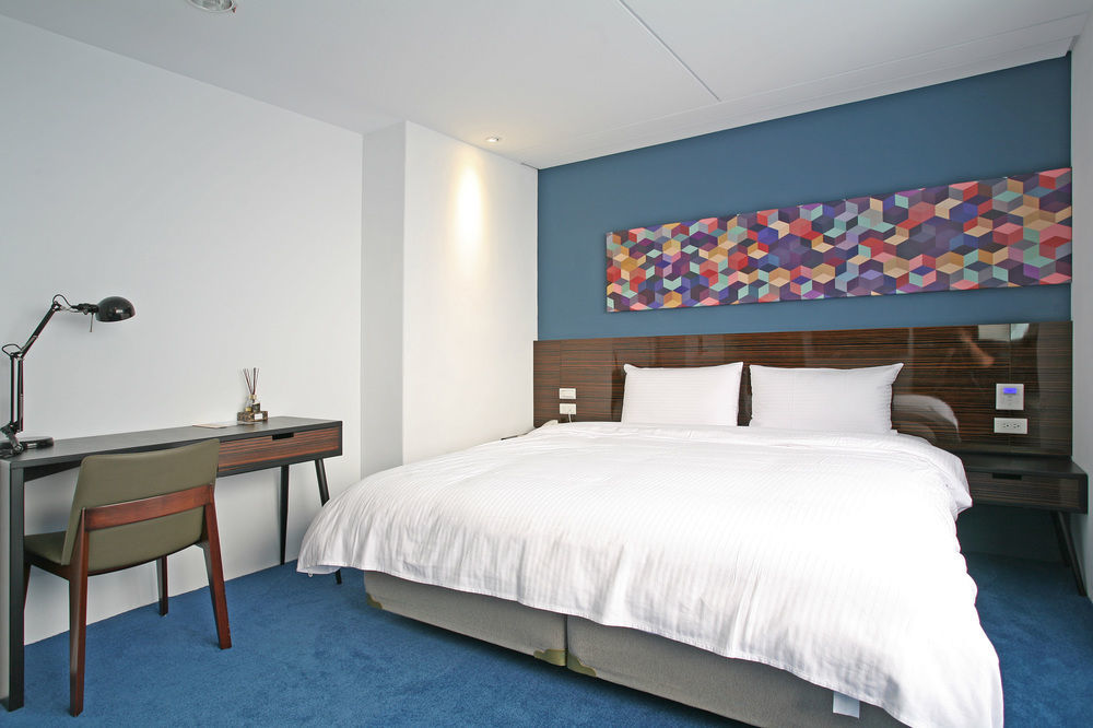 P&F Hotel Тайчжун Екстер'єр фото