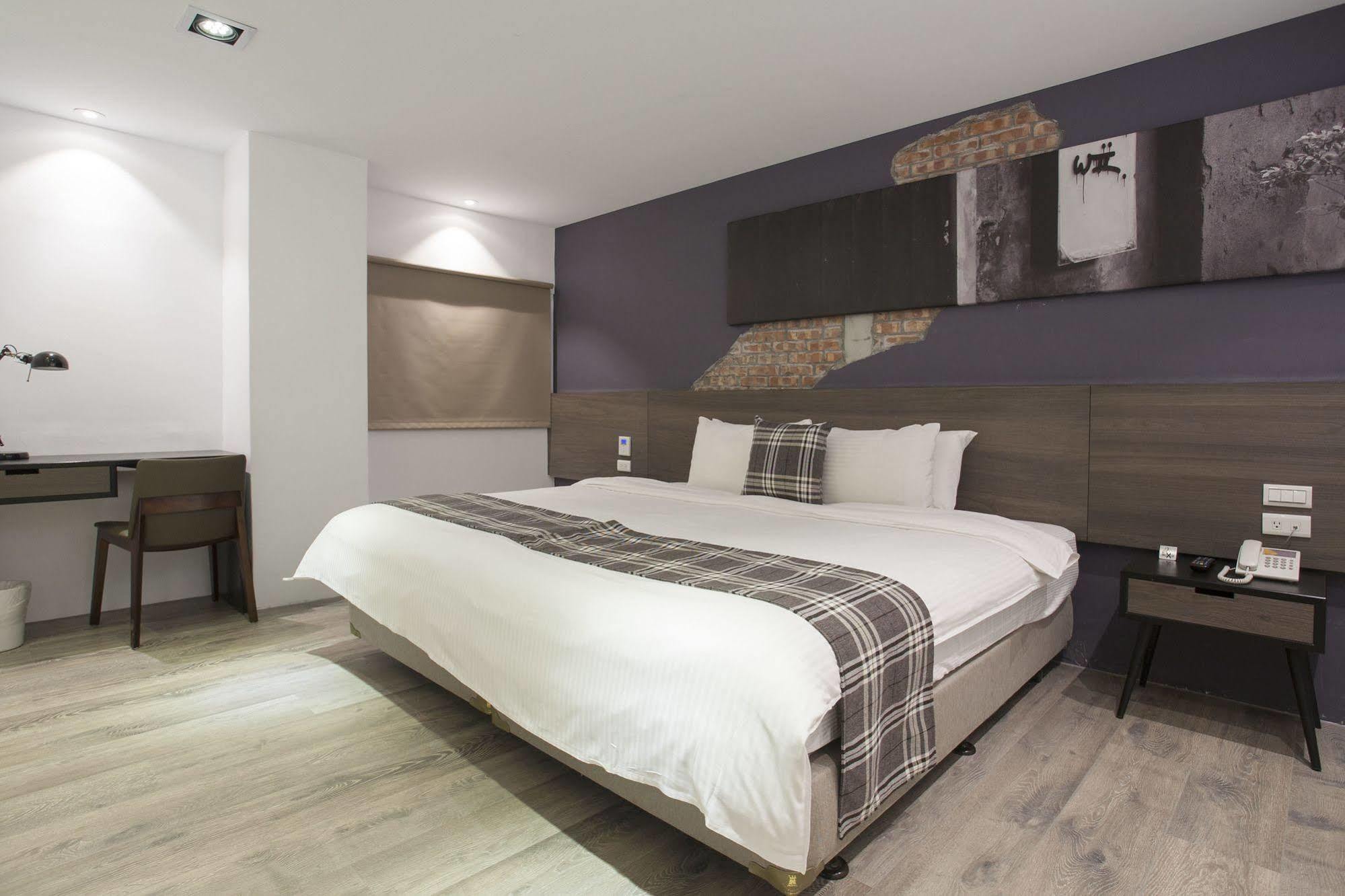 P&F Hotel Тайчжун Екстер'єр фото